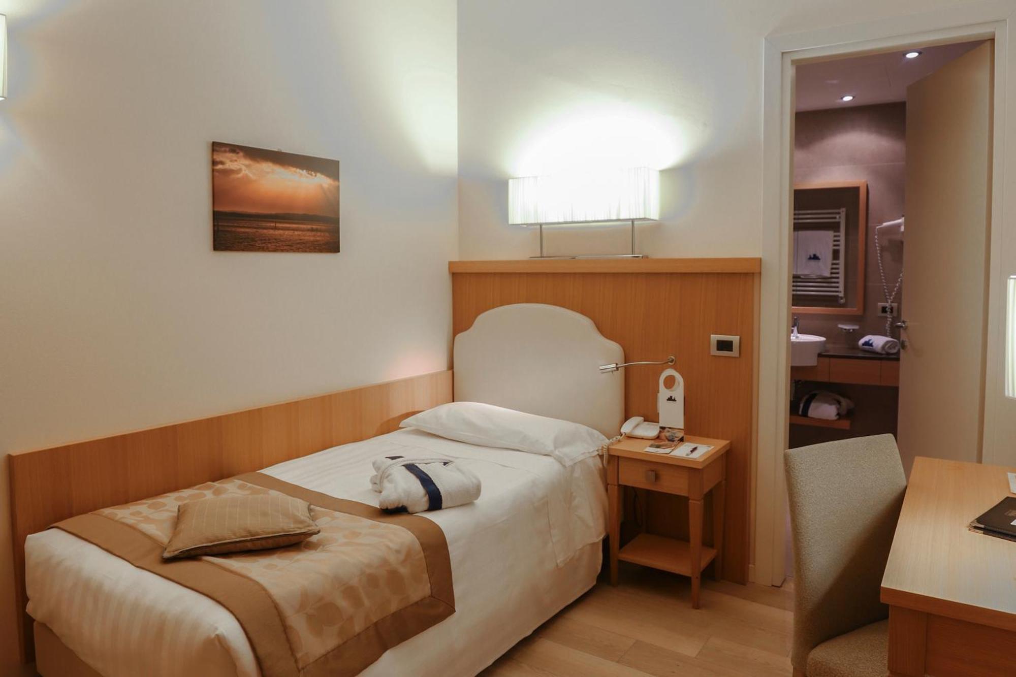 Hotel Sirmione Terme Εξωτερικό φωτογραφία