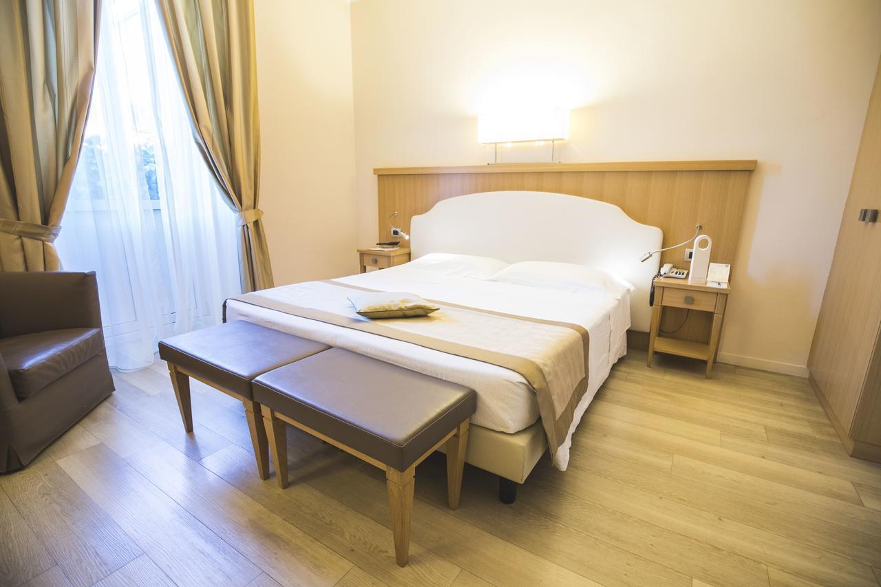 Hotel Sirmione Terme Δωμάτιο φωτογραφία