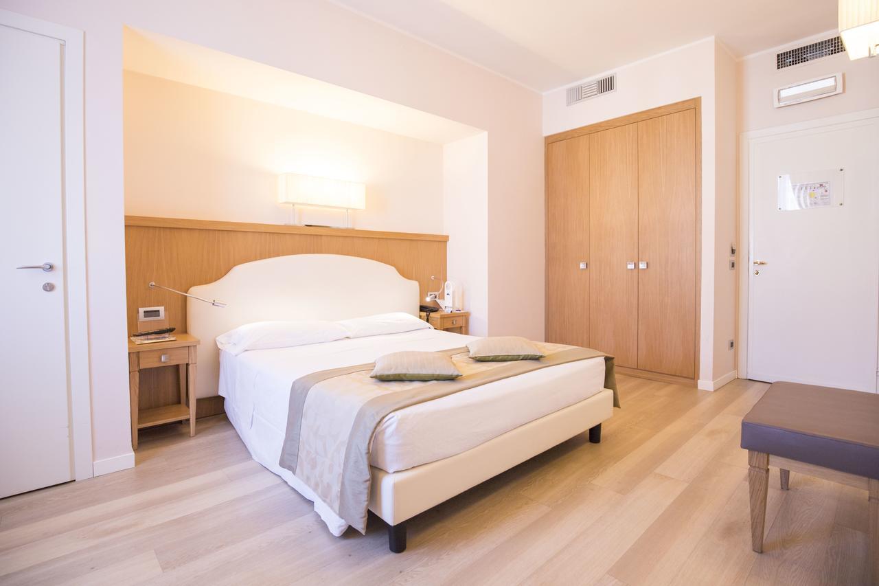 Hotel Sirmione Terme Εξωτερικό φωτογραφία
