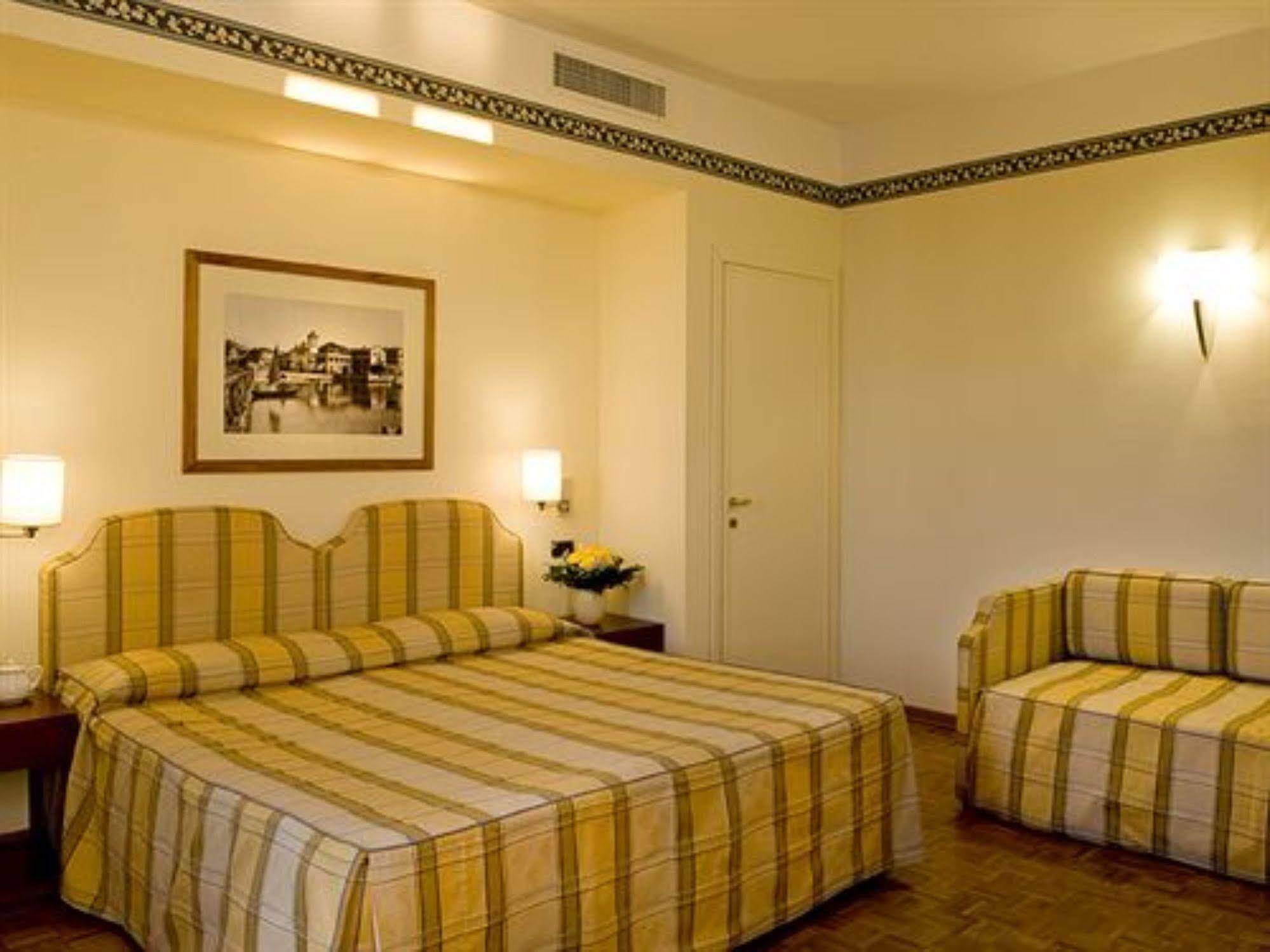 Hotel Sirmione Terme Εξωτερικό φωτογραφία